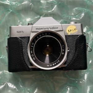Mamiya Sekor 528TL Camera Tested